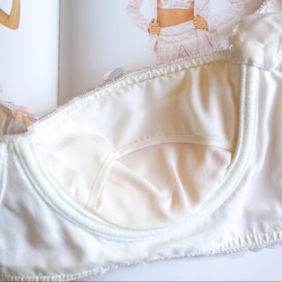 Iconic Chanel Vintage Spring 1995 Pink 95P Bra Top - Picture 13 of 14